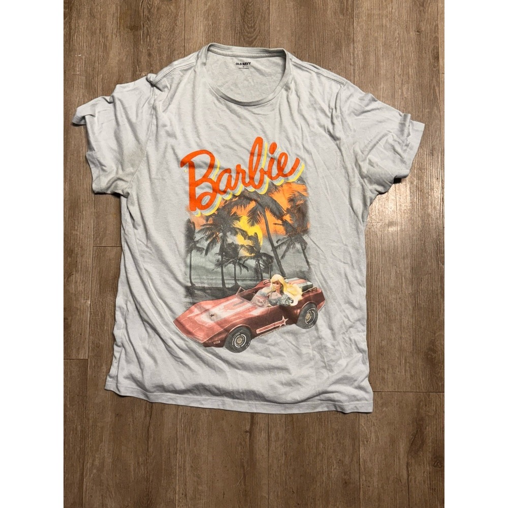 Barbie x Old Navy Graphic T-Shirt Women's XL Gray Vintage Style Retro Car Tee